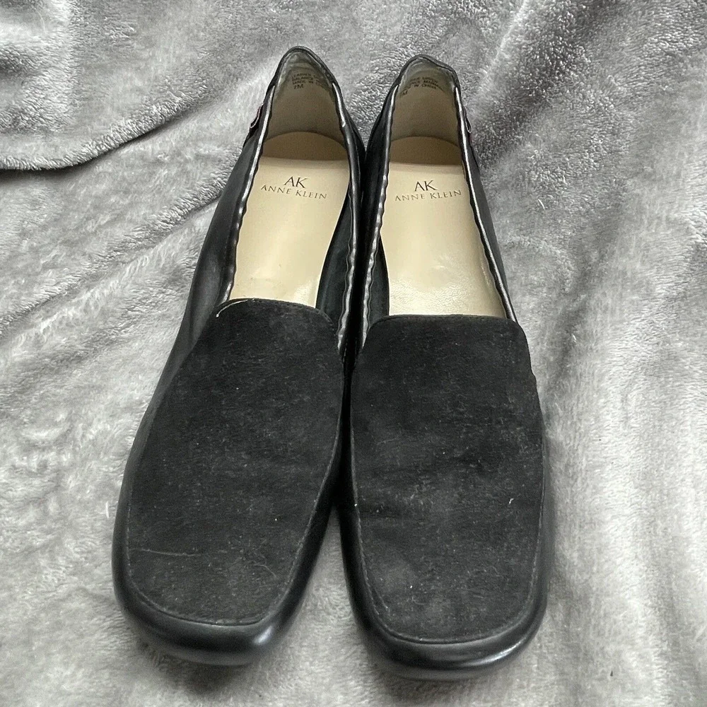 Women's Anne Klein Leather Loafers Shoes Size‎ 7  Gently Worn Good Condition!